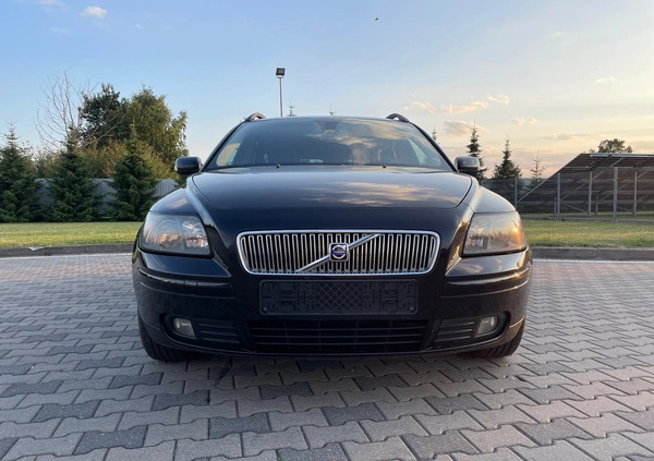 Volvo V50 cena 14900 przebieg: 250000, rok produkcji 2004 z Czarne małe 121